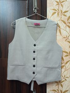 Stylish Women's Sleeveless Vest