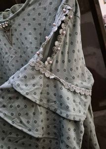 Grey Printed Tiered Sleeve Top