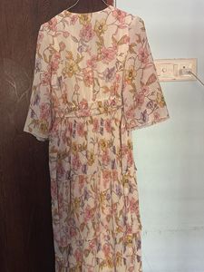Elegant Floral Tiered Midi Dress