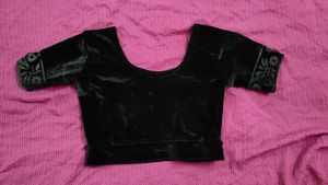black Strechable blouse