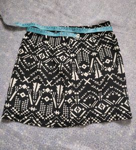 Monochrome Geometric Print Mini Skirt