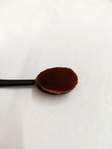 Oval Makeup Brush
