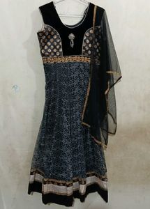 Black Sleeveless Kurta with two dupattas