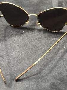 Heart-Shaped Gold Sunglasses