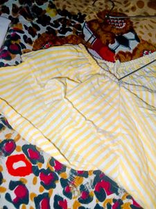 🌼 Yellow Striped Cute Tie-Up Top 🌼