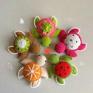 crochet handmade turtle keychain (any 1 pc)