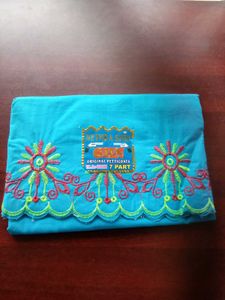 Embroidered Teal inskirt 7 parts new