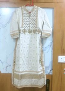 Elegant White Kurta set with Gold Embellishments