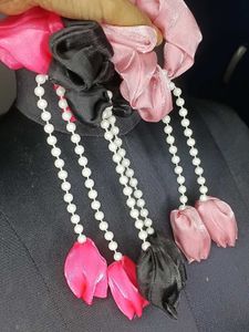 Chic Floral Pearl Beaded Necklace
