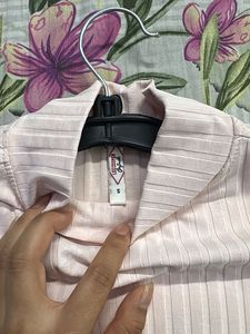 Ribbed Mock Neck Long Sleeve Top