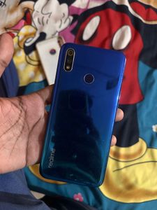 Realme 3