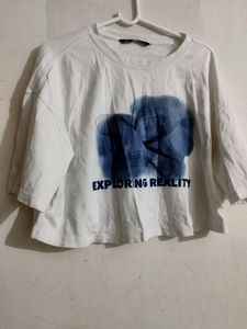 Trendy Graphic Tee "Exploring Reality"