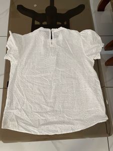 White cotton top