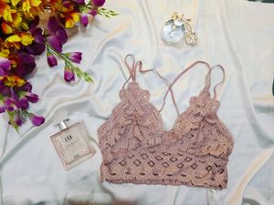 🇳🇿💫🎀 Beautiful Peach Lace Bralette