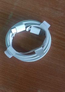 USB-C to USB-C Braided Cable