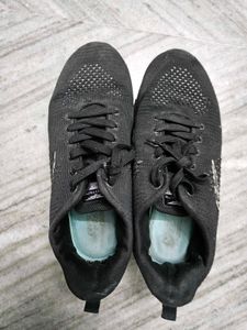 Black Sports Shoes