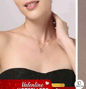 Rose Gold Bow Pendant Necklace