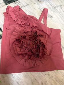 Unique Ruffled One-Shoulder Top