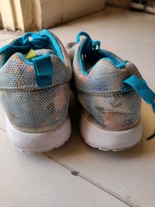 Floral Print Running Shoes