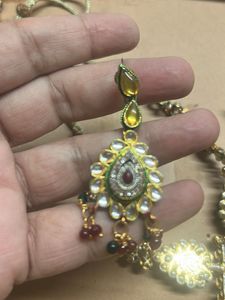 Elegant Kundan Necklace and Earring Set