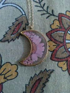 Floral Pendant Necklace