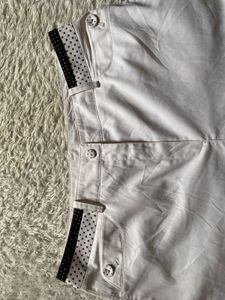 Y2K Chic White Capris