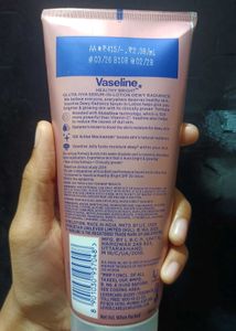 Vaseline Gluta-Hya Dewy Radiance Serum-in-lotion