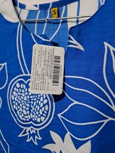 Lookmark Blue &amp; White Floral Print Kurti