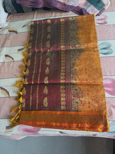 Orange-Brown dual shade 💯Silk Saree