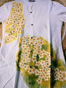 Stylish Women Straight Kurti