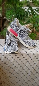women sneakers