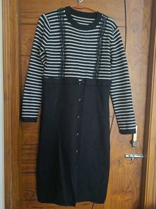 Elegant Striped Knit Midi Dress
