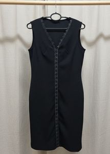 Elegant Black Sleeveless Dress