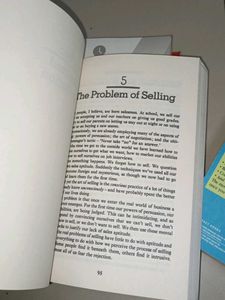 🌠 Set of 4 Business Books