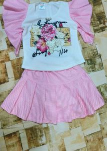 Cute Floral Print Top & Pleated Skirt Set
