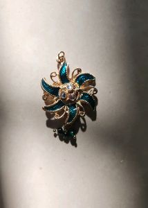Green Color Stone Pendant