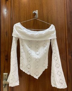 Chic Off-Shoulder Lace Top size S