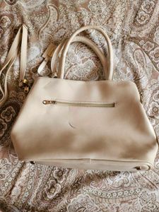 Must Have Handbag 👜