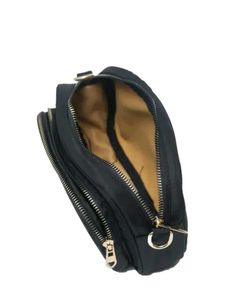 🐦‍⬛Chic Black Nylon Crossbody Bag
