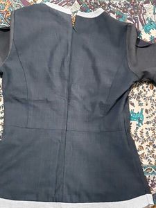 Elegant Tunic Top - Versatile &amp; Stylish