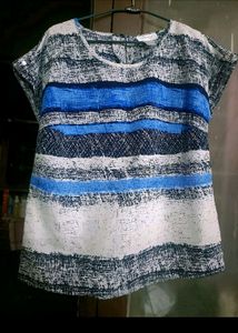 Smart Multicolour Tunic In L/40 Size For Women