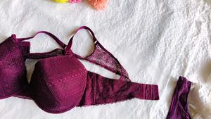 Lace Bra and Panty Set
