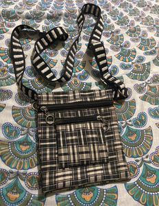 Sling Bag🖤🤍