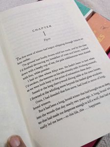 A Court of Thorns and Roses Series by Sarah J. Maa