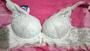 Lace Trim Padded Bra