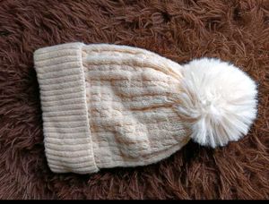Cozy Cream Knit Beanie with Pom