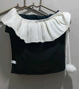 Chic Off-Shoulder Top one tym use only
