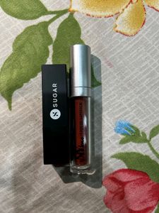 SUGAR AND NYBAE SET 0F 2 COMBO LIPSTICKS