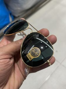 RAY-BAN