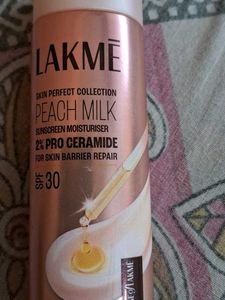 Lakme Peach Milk Sunscreen Moisturiser SPF 30